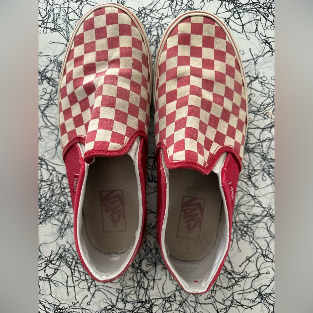 Red and white checkered Vans women’s size 10